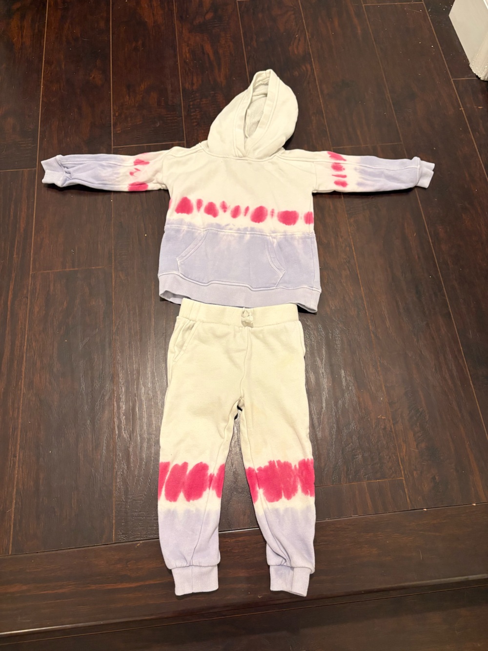 💜 Cabana by Crown & Ivy Tie-Dye Hoodie & Jogger Set – 3T